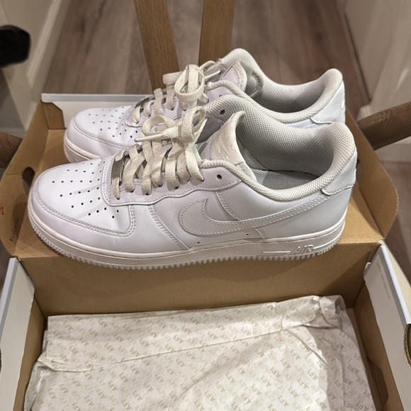 Nike AF1 M8.5 $40 obo - Picture 3 of 6